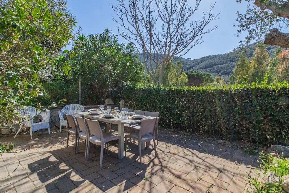 Villa Acquasalata Nisporto Exteriér fotografie