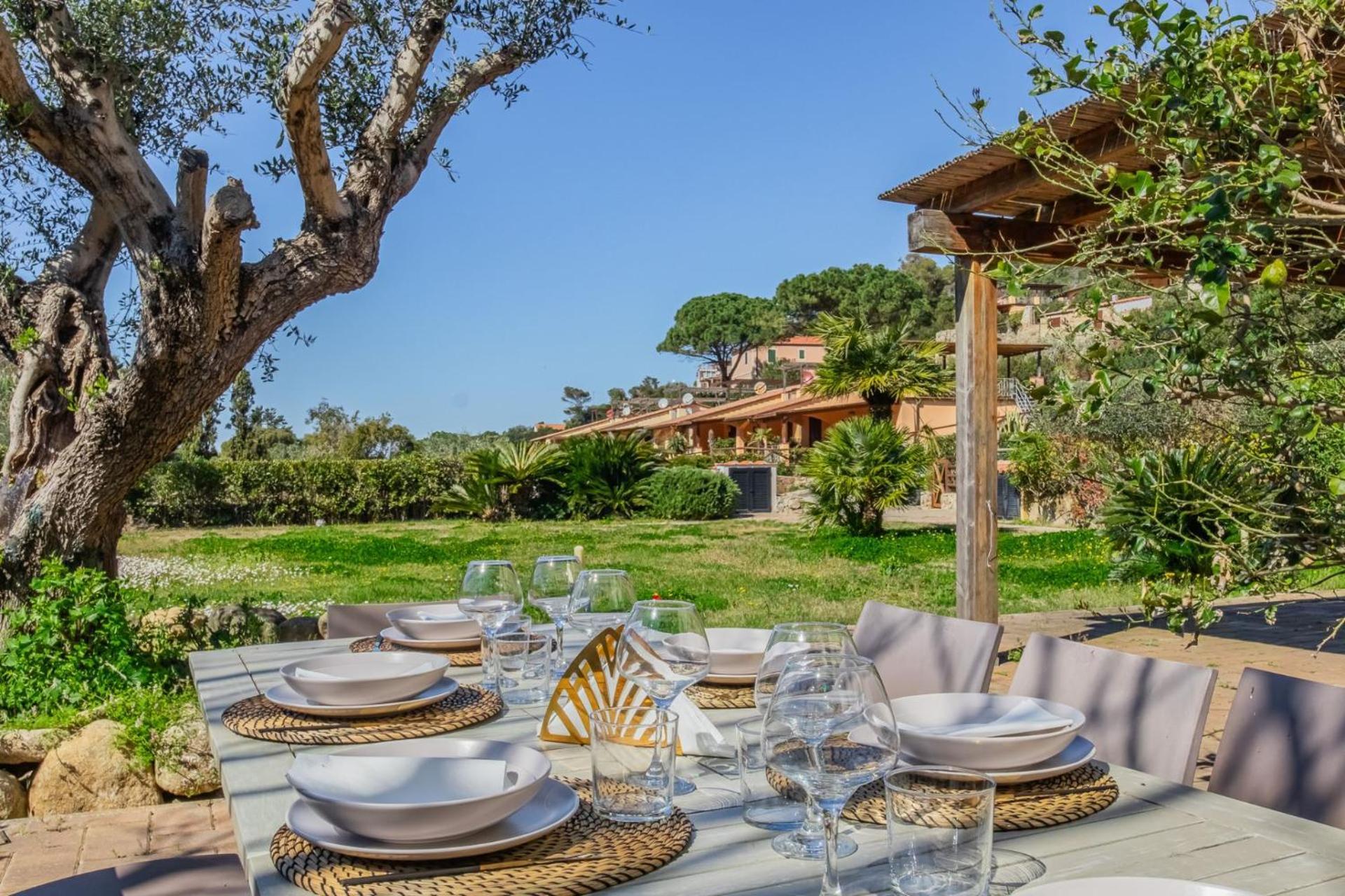 Villa Acquasalata Nisporto Exteriér fotografie